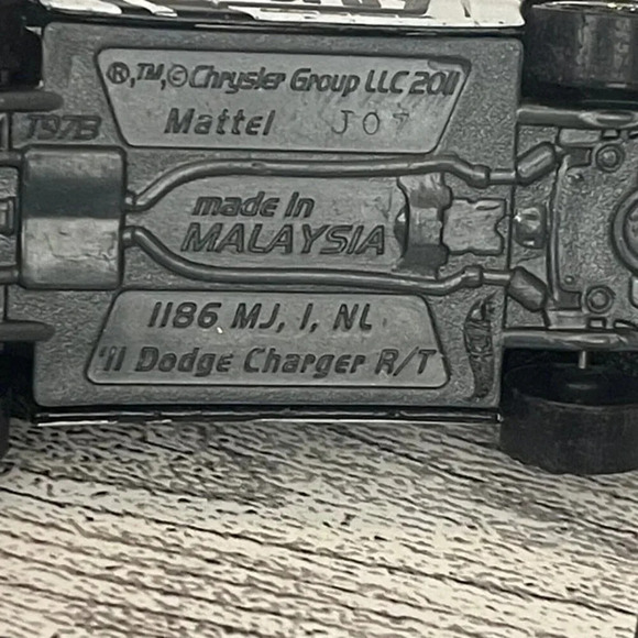 Hot Wheels 2019 Batman Vs Superman '11 Dodge Charger R/T T97B Malaysia - Picture 7 of 7